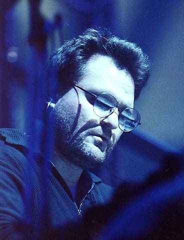 Brad keys in glasses 1994